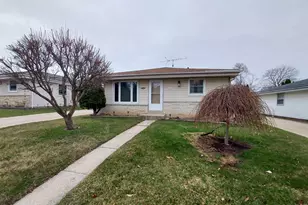 3642 S 95th St, Milwaukee, WI 53228 - Photo 25