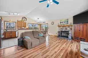 W299S10917 Valley Ridge Dr, Mukwonago, WI 53149 - Photo 7