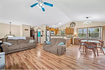 W299S10917  Valley Ridge Dr, Mukwonago, WI 53149 - Photo 5