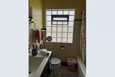 7822 W Oklahoma Ave, West Allis, WI 53219 - Photo 7