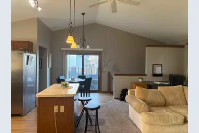 10560 S Peggy Dr, Oak Creek, WI 53154 - Photo 5