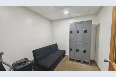 8301 W Silver Spring Dr, Milwaukee, WI 53218 - Photo 9