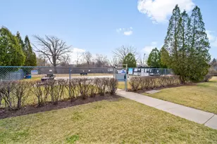 9500 N Green Bay Rd, Brown Deer, WI 53209 - Photo 15