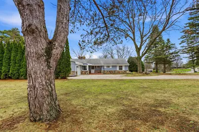 18635  Benington Dr, Brookfield, WI 53045 - Photo 1