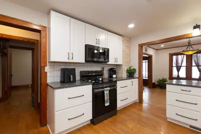 318  Forest Ave, Kewaskum, WI 53040 - Photo 5