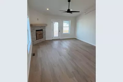 1635  Red Clover St, Holmen, WI 54636 - Photo 9