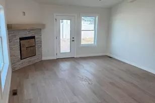 1635 Red Clover St, Holmen, WI 54636 - Photo 9