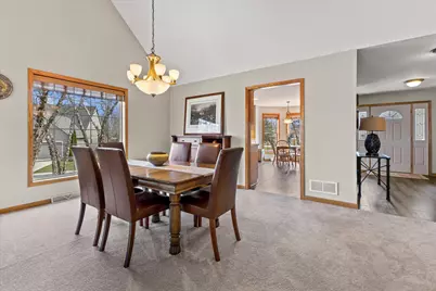 4330  Cedar Ridge Ln, Racine, WI 53405 - Photo 17