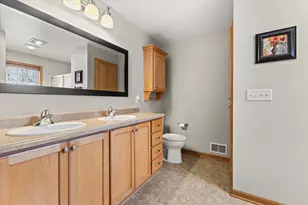 4330 Cedar Ridge Ln, Racine, WI 53405 - Photo 31