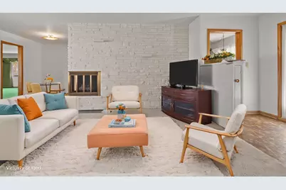 236 W Rockwell St, Elkhorn, WI 53121 - Photo 3