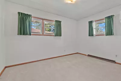 236 W Rockwell St, Elkhorn, WI 53121 - Photo 29