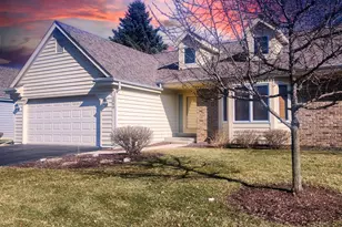 1040 Lansdowne Ct, Brookfield, WI 53045 - Photo 1