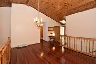 1040 Lansdowne Ct, Brookfield, WI 53045 - Photo 11