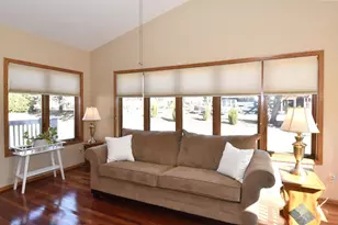 1040 Lansdowne Ct, Brookfield, WI 53045 - Photo 7