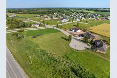 Lt3  Ridgeway Ct, Manitowoc, WI 54220 - Photo 3