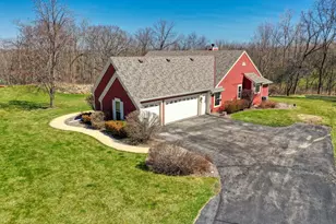 W287N3838 N Shore Dr, Delafield, WI 53072 - Photo 41