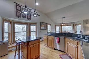 W287N3838 N Shore Dr, Delafield, WI 53072 - Photo 15