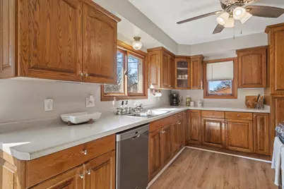 2919 N 85th St, Milwaukee, WI 53222 - Photo 5