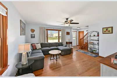 1304 S 116th St, West Allis, WI 53214 - Photo 5