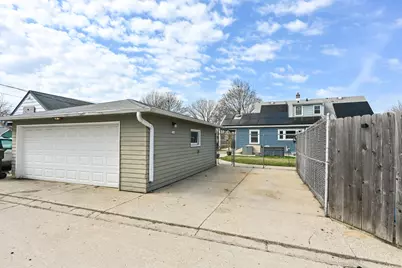 1304 S 116th St, West Allis, WI 53214 - Photo 27