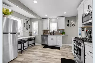 9006 W Dakota Ave, West Allis, WI 53227 - Photo 7