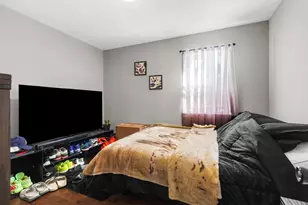 9006 W Dakota Ave, West Allis, WI 53227 - Photo 15