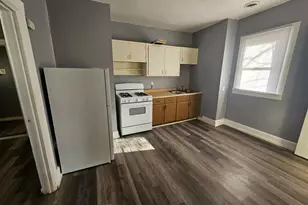 927 Marquette St, Racine, WI 53404 - Photo 9