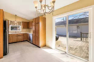9617 Grayce Dr, Sturtevant, WI 53177 - Photo 9
