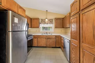 9617 Grayce Dr, Sturtevant, WI 53177 - Photo 7