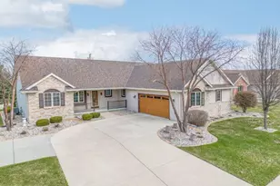 1500 Wedgewood Dr, Watertown, WI 53098 - Photo 1