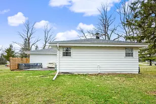 7170 S 35th St, Franklin, WI 53132 - Photo 33