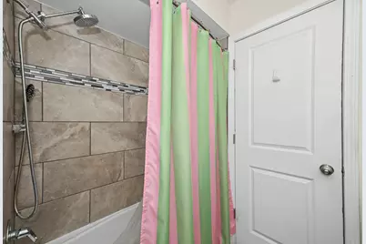 7170 S 35th St, Franklin, WI 53132 - Photo 13