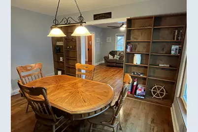 924 N 8th St, Manitowoc, WI 54220 - Photo 11