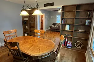 924 N 8th St, Manitowoc, WI 54220 - Photo 11