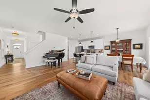 N118W7360 Fairway Ln, Cedarburg, WI 53012 - Photo 5