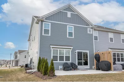 N118W7360  Fairway Ln, Cedarburg, WI 53012 - Photo 7