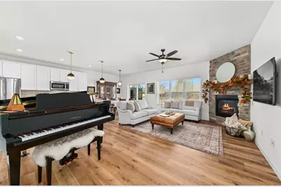 N118W7360  Fairway Ln, Cedarburg, WI 53012 - Photo 3