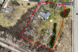 N60W15671 Hawthorne Dr, Menomonee Falls, WI 53051 - Photo 35