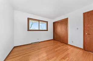 N60W15671 Hawthorne Dr, Menomonee Falls, WI 53051 - Photo 19