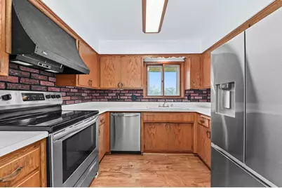 N60W15671  Hawthorne Dr, Menomonee Falls, WI 53051 - Photo 17