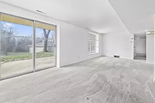 N60W15671 Hawthorne Dr, Menomonee Falls, WI 53051 - Photo 21