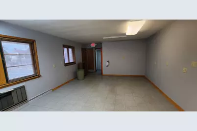 1624 W Washington St, West Bend, WI 53095 - Photo 9