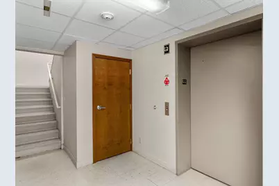 920  State St, Manitowoc, WI 54220 - Photo 17