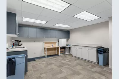 920  State St, Manitowoc, WI 54220 - Photo 11