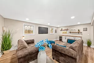 N85W12940 Renee Dr, Menomonee Falls, WI 53051 - Photo 23