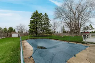 N85W12940 Renee Dr, Menomonee Falls, WI 53051 - Photo 35