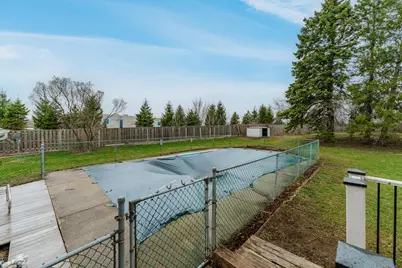 N85W12940  Renee Dr, Menomonee Falls, WI 53051 - Photo 33