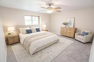 W179N9765 Riversbend Circle, Germantown, WI 53022 - Photo 9