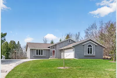 539  Beechwood Dr, Cedarburg, WI 53012 - Photo 27