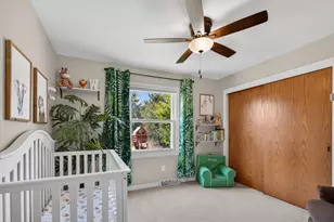 539 Beechwood Dr, Cedarburg, WI 53012 - Photo 9